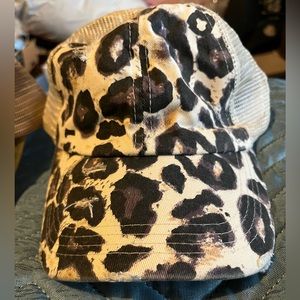 Assorted ponytail caps